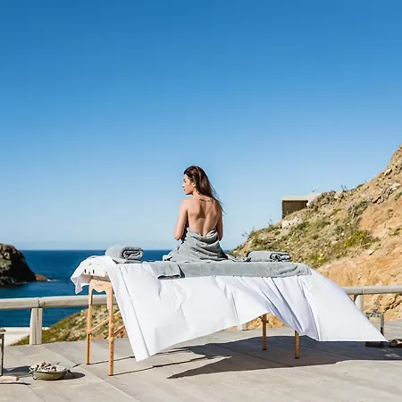 Sea Rock And Sky Private Aparthotel 3*