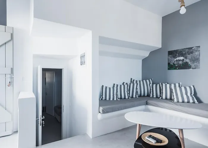 Sea Rock And Sky Private