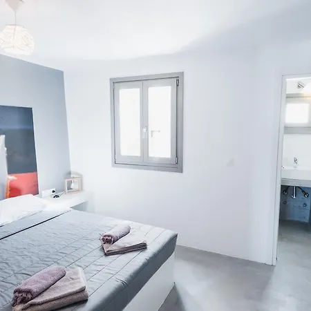 Sea Rock & Sky Private Merchia Beach