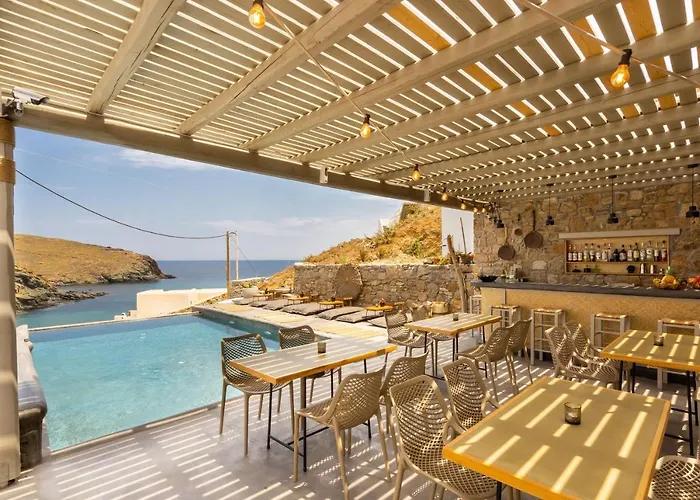 Sea Rock And Sky Private 3* Merchia Beach