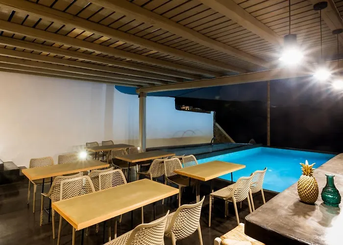 Sea Rock And Sky Private Aparthotel Merchia Beach