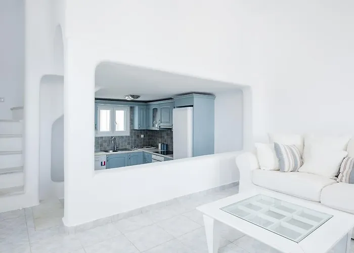 Sea Rock & Sky Private 3* Merchia Beach