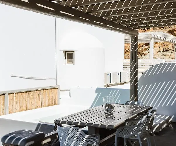 Sea Rock & Sky Private 公寓式酒店 Merchia Beach