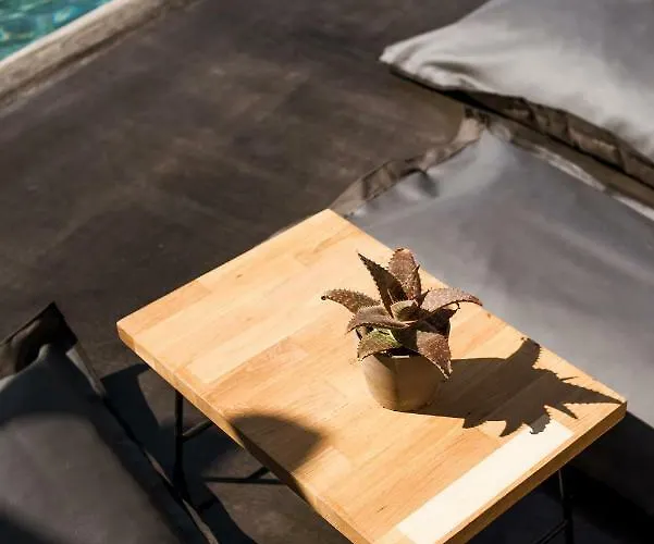 Aparthotel Sea Rock & Sky Private 3*