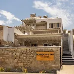 Sea Rock & Sky Private Apart-hotel