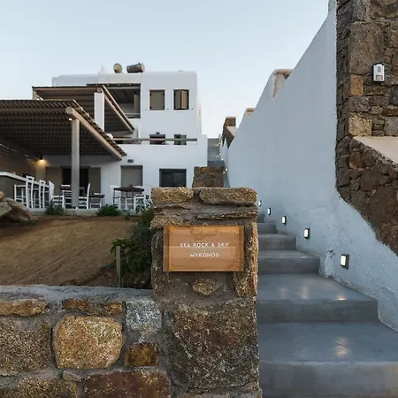 아파트호텔 Sea Rock & Sky Private Merchia Beach