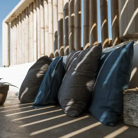 아파트호텔 Sea Rock & Sky Private 3*